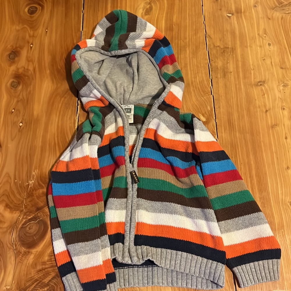 Carters 24 month sweater with hood - Picture 4 of 4